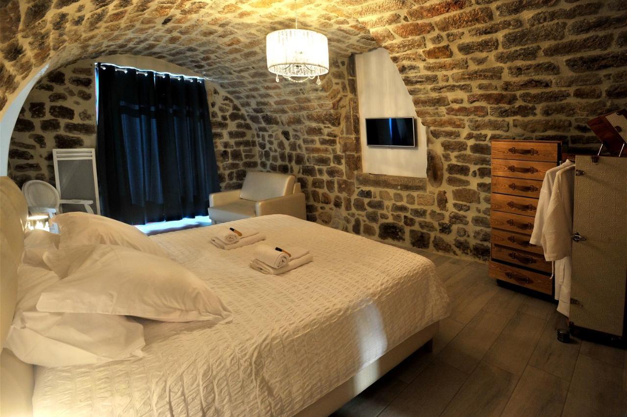 Chambre d'hôte avec jacuzzi Sanilhac  Extérieur photo